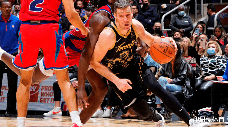 一个深厚的 一个深厚的