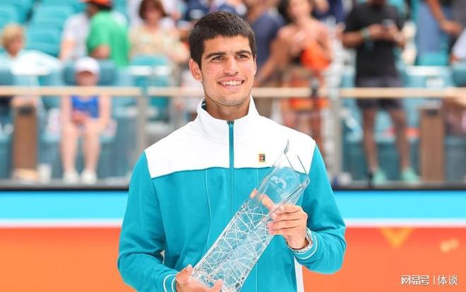 在过去三个 在过去三个